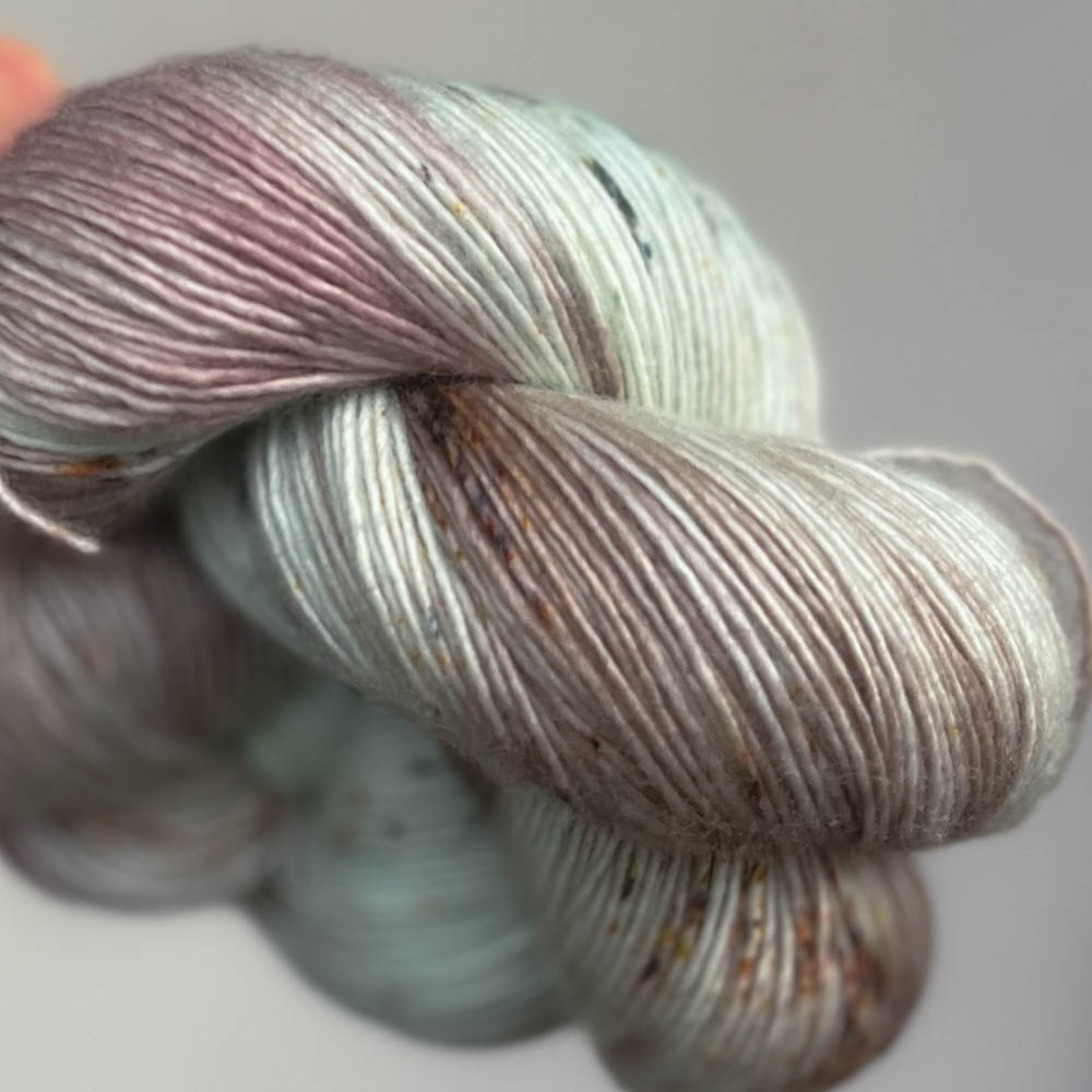 Madelinetosh_Merino_light_Frontier_Stars_2