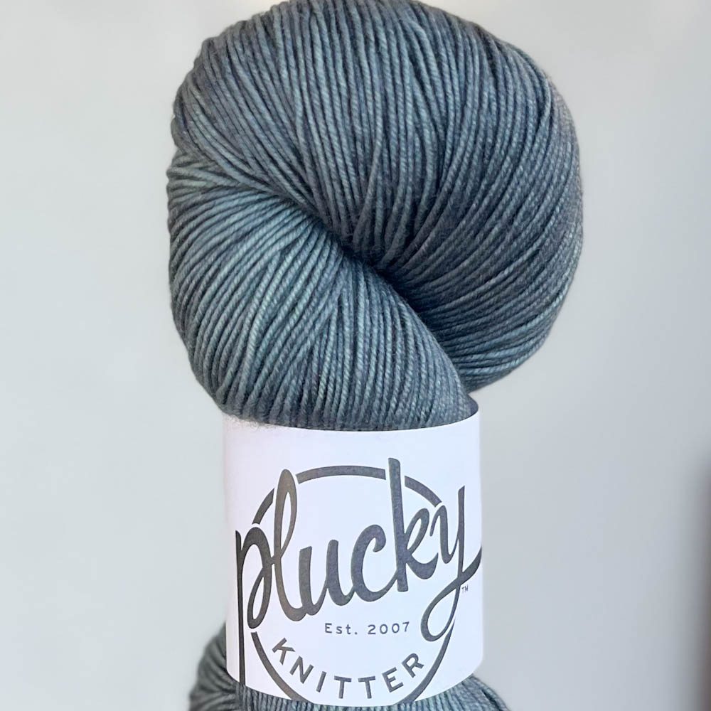 Plucky_Knitter_Narragansett_Gray